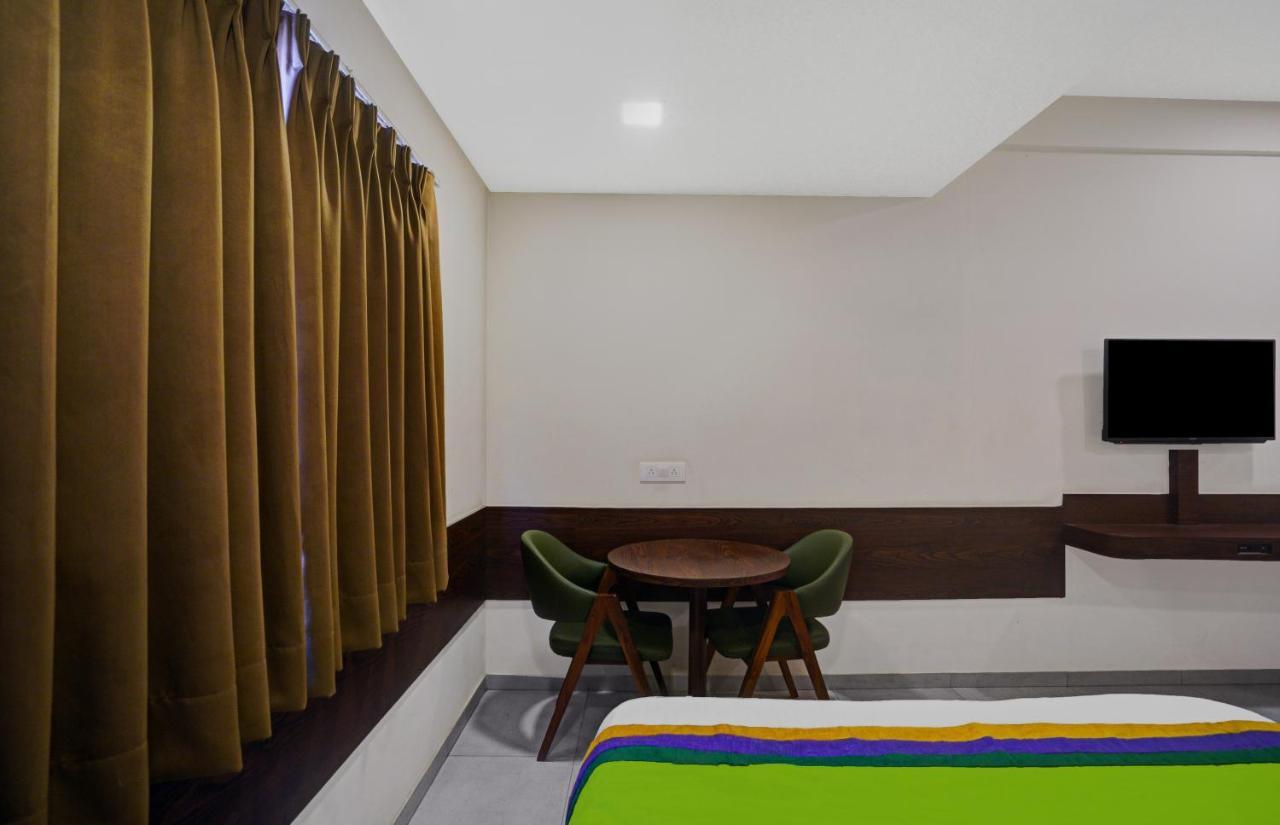 Greenotel Rooms Hazira, Szúrat Kültér fotó
