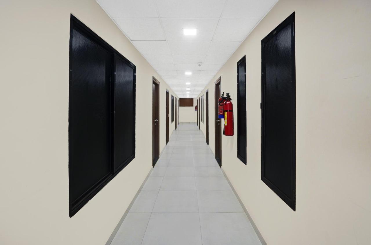 Greenotel Rooms Hazira, Szúrat Kültér fotó